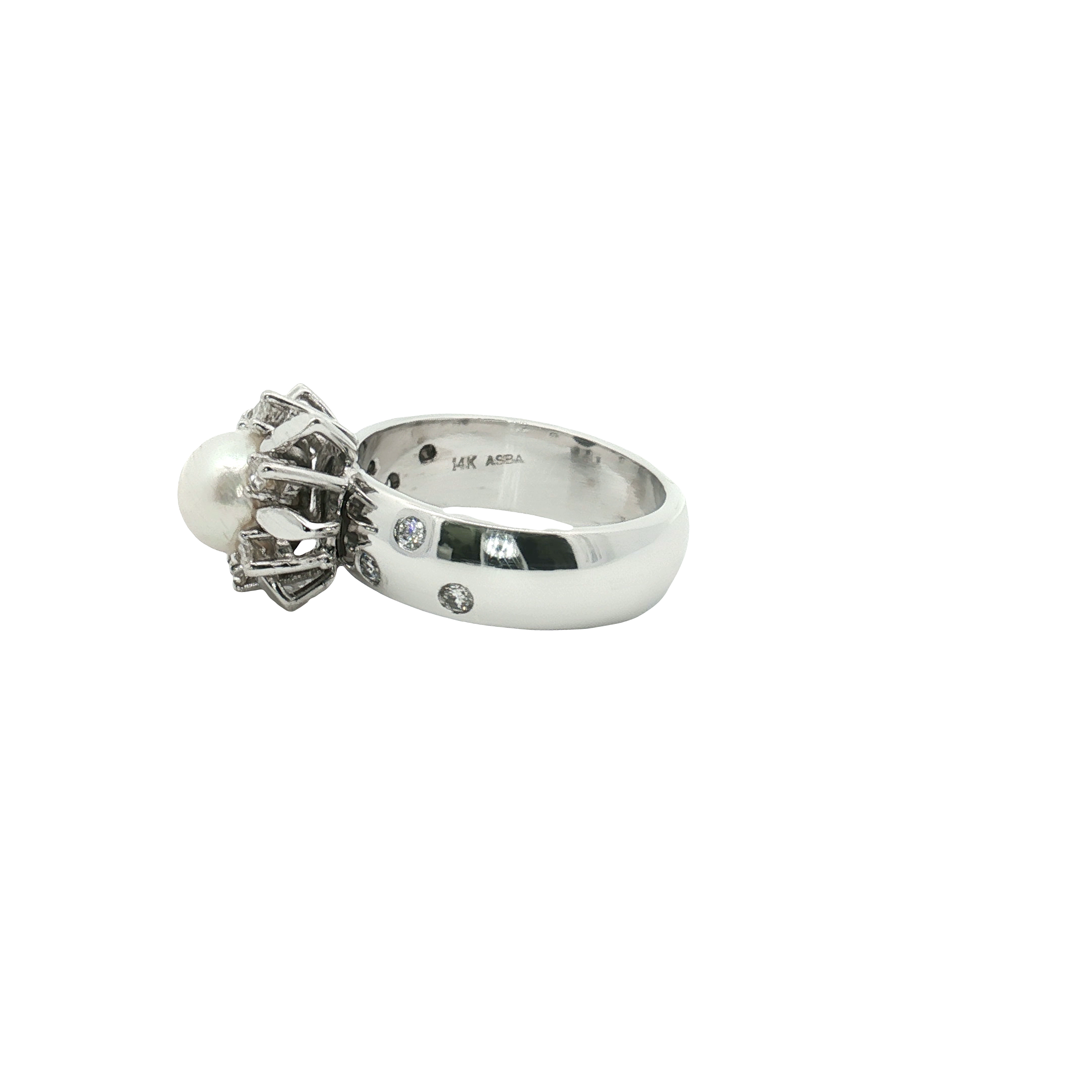 Pearl and Diamond Cabochon Ring in Silver Finish