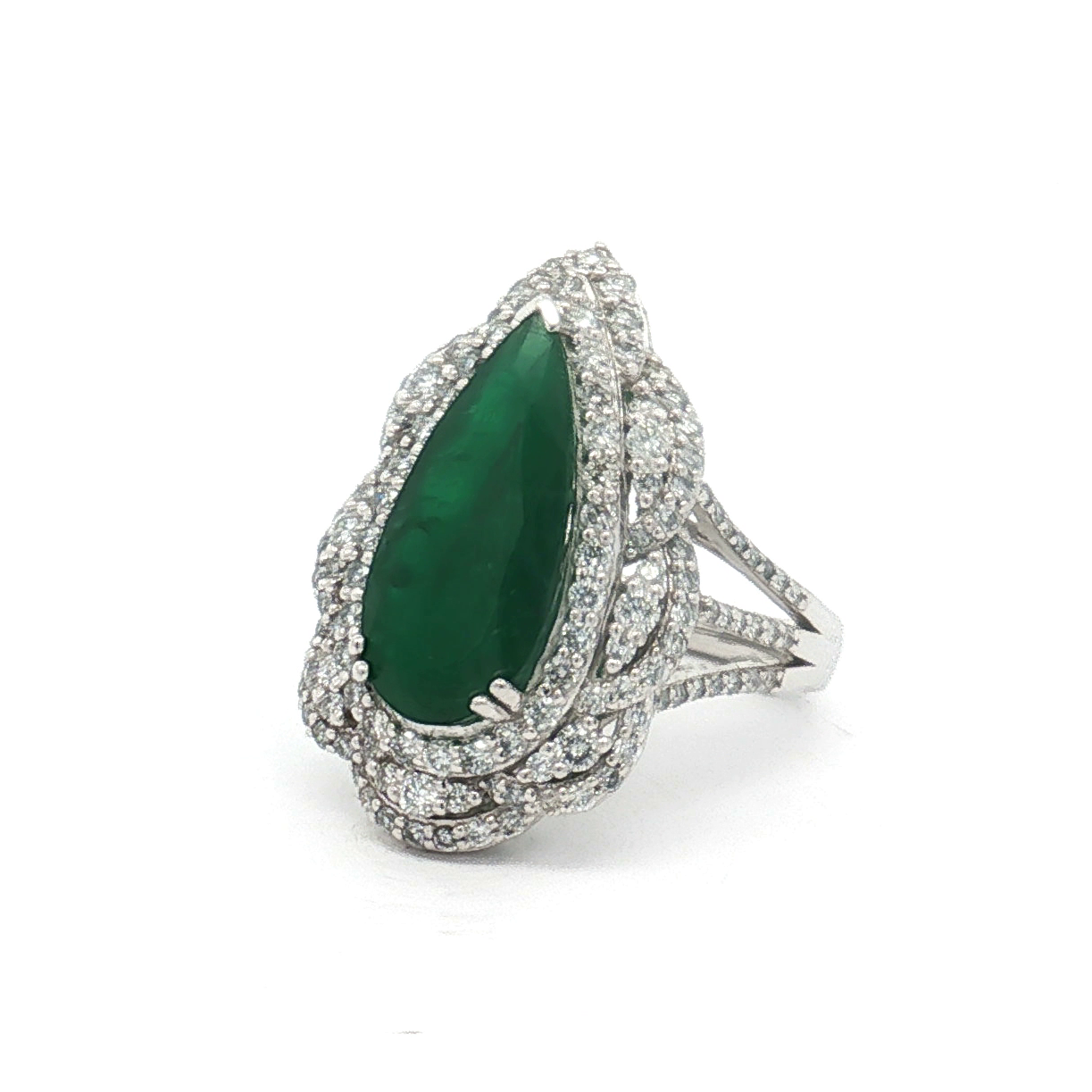 Oscar Friedman Platinum 4.8 Carat Russian Emerald and Diamond Ring (GIA Certified)