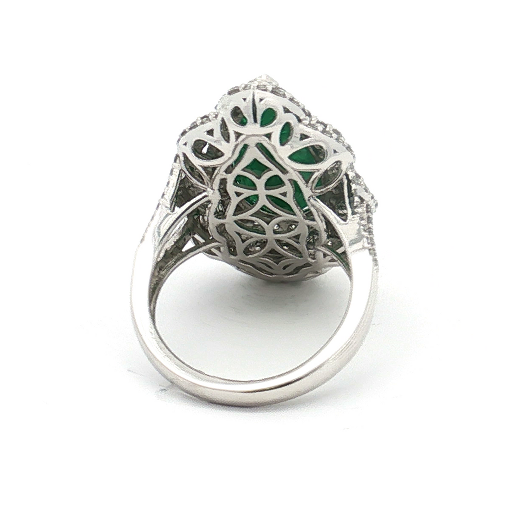 Oscar Friedman Platinum 4.8 Carat Russian Emerald and Diamond Ring (GIA Certified)