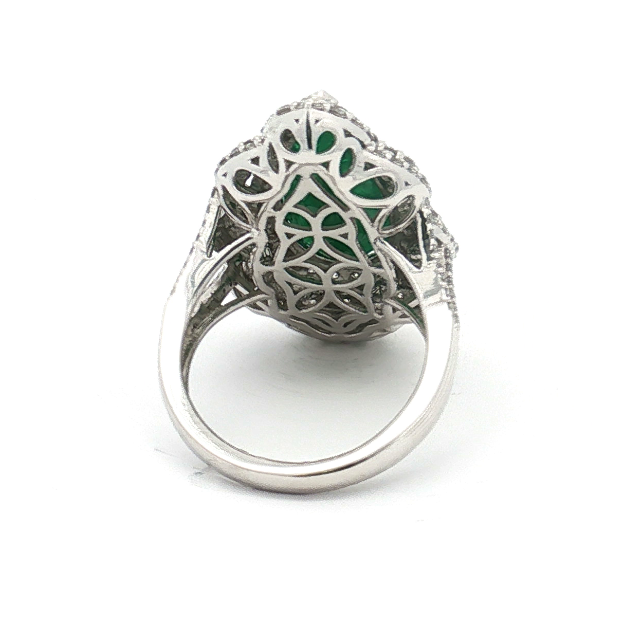 Oscar Friedman Platinum 4.8 Carat Russian Emerald and Diamond Ring (GIA Certified)