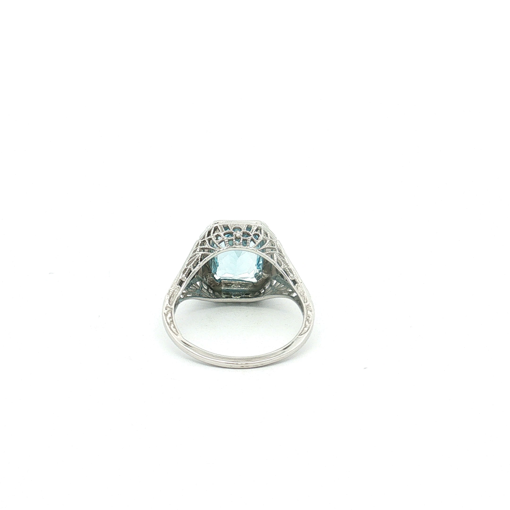 Antique ca. 1930's 18K White Gold Filigree Aquamarine Ring