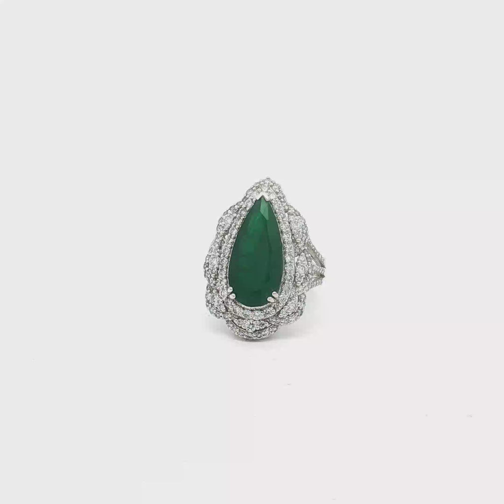 Oscar Friedman Platinum 4.8 Carat Russian Emerald and Diamond Ring (GIA Certified)